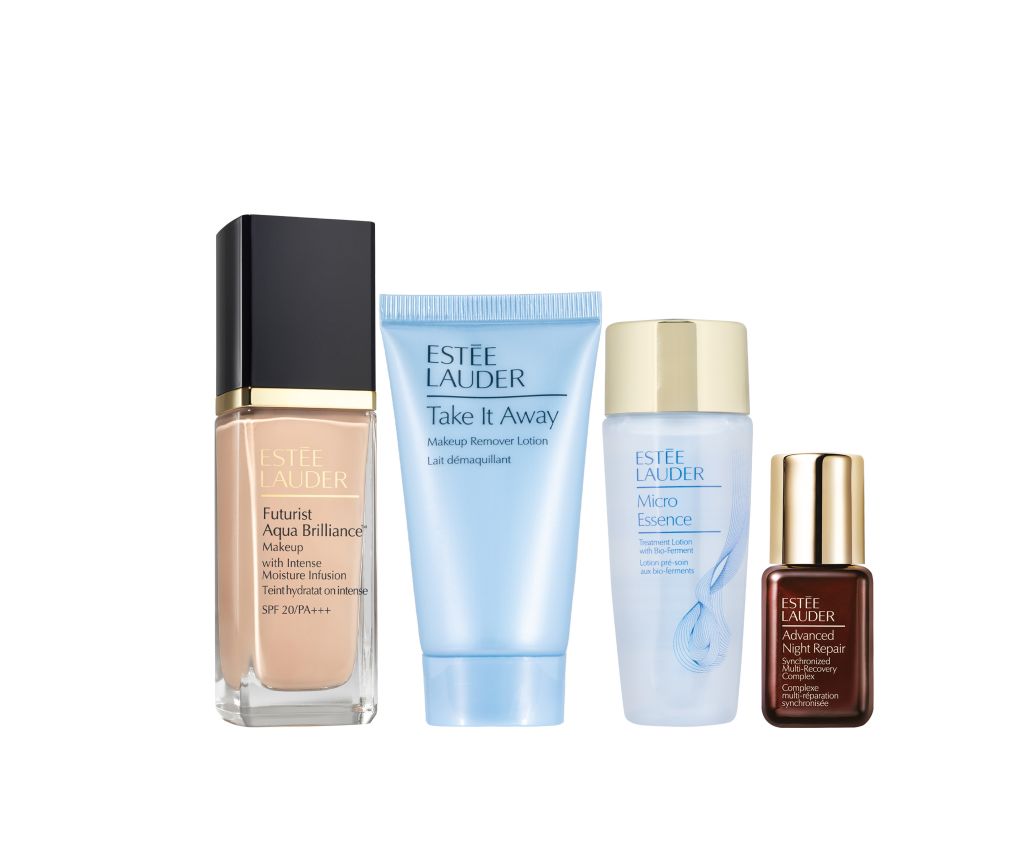 Futurist Aqua Brilliance Makeup with Intense Moisture Infusion SPF20/PA+++ Set